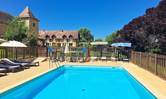 Saint-Aubin-de-Nabirat House | 1 of 4 Stone gites, large pool & many on-site activities, family friendly.