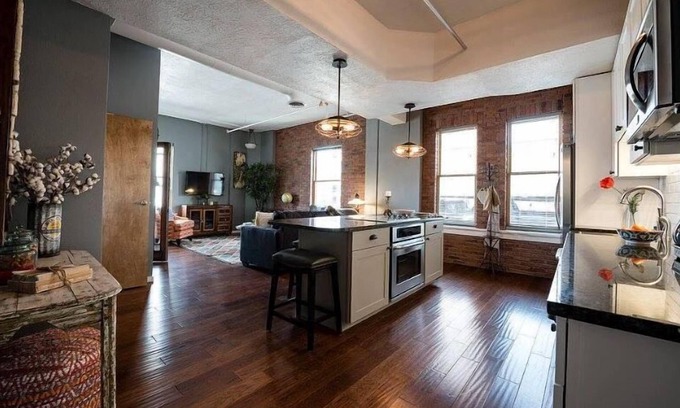 Albuquerque Original Townsite Condo | 1-Of-A-KIND cozy condo with rooftop access in downtown ABQ