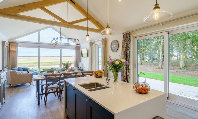 East Ilsley Cottage | 1 Pheasant - sleeps 4 guests in 2 bedrooms