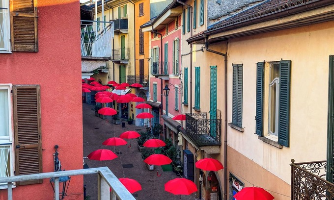 Luino Apartment | 1-room apartment with balcony in a central location
