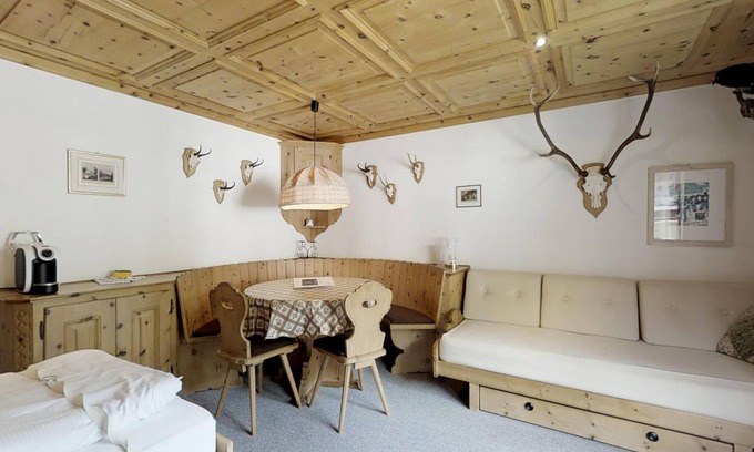 Silvaplana Apartment | 1-room flat on the 2nd floor, approx.