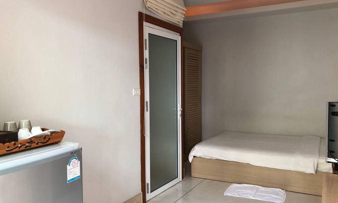 Kata Resort | 1 standard room B1 only 50 meters from Kata beach