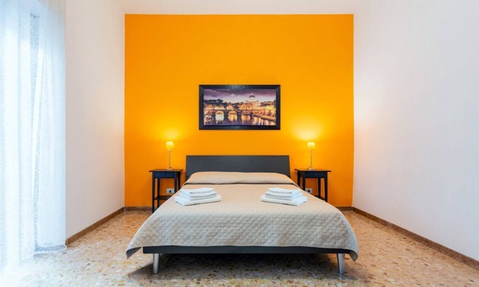 Trionfale House | 10 Minutes by Car from St Peter's Basilica