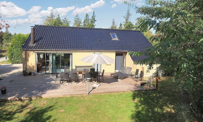 Bøtø By House | 10 person holiday home in Væggerløse-By Traum