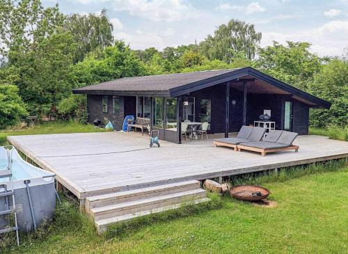 Vejby Apartment | 10 person Summerhouse with swimming pool