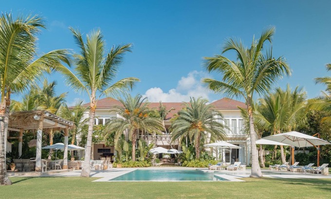 Punta Cana Villa | 10 room mansion with amazing views and full service staff
