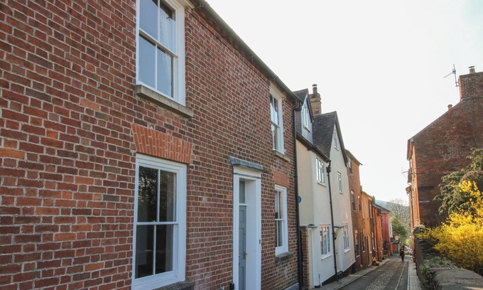 Ludwel Cottage | 10 UPPER LINNEY, family friendly, character holiday cottage in Ludlow
