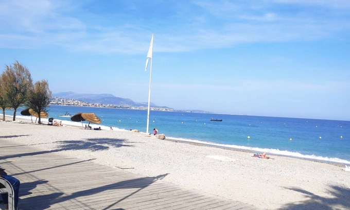 Villeneuve Loubet Beach Apartment | 100 Meters beach/pool/parking/2 Pieces