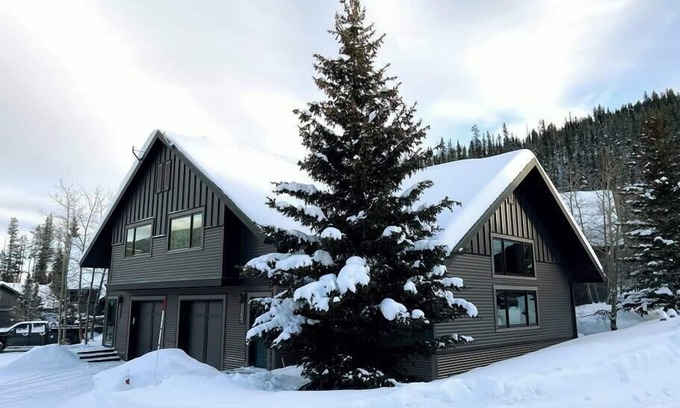 Big Horn Condo | 100 Steps Away, Ski in Ski Out Condo