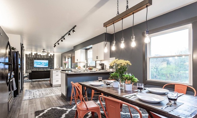 Westfield House | 100 yards to Grand Park, 1 minute from US 31, 4BR/7BED/2.5BA NO CLEANING FEE