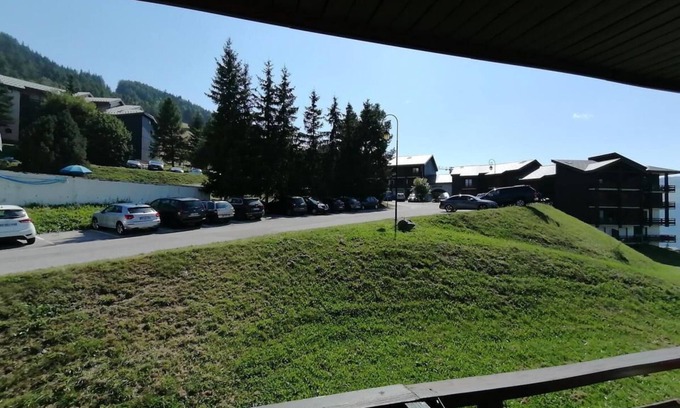 Montalbert Apartment | 100m from ski slopes, 2nd floor, balcony, tv, ski locker, 27m², Montalbert