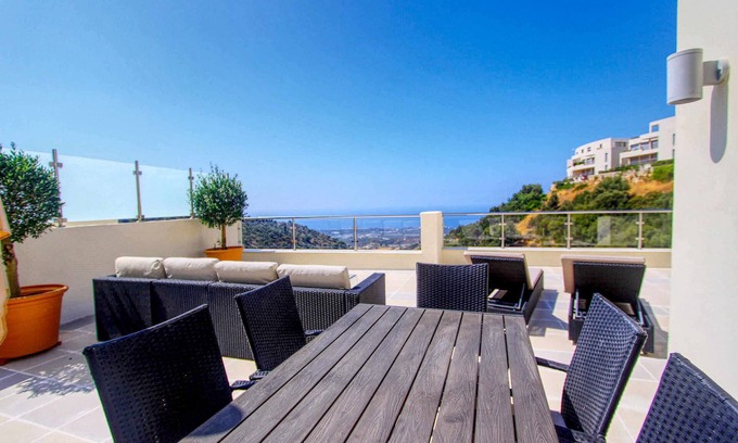 Marbella Apartment | 1090 - Los Monteros Samara Hill Penthouse