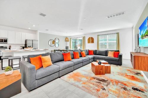 Kissimmee House | 10BR Resort Home - Pool Hot tub Games - Near Disney