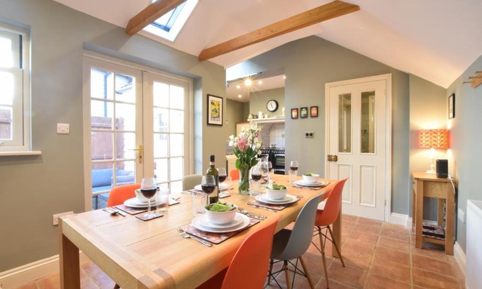 Aldeburgh House | 11 Crabbe Street, Aldeburgh
