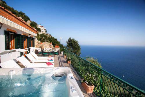 Furore Apartment | 110 m² Apartment ∙ 3 bedrooms ∙ 7 guests