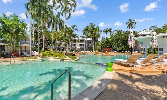 Port Douglas Apartment | 1104 Oaks Resort - King Suite