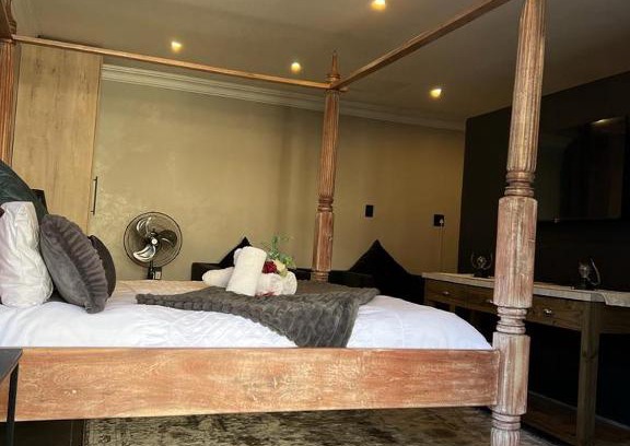 Potchefstroom House | 12 Calderbank