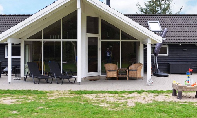 Havneby House | 12 person holiday home in Rømø
