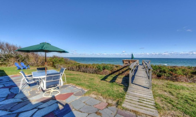 East Sandwich House | 12 The Gridiron East Sandwich Cape Cod - Ocean Dreams