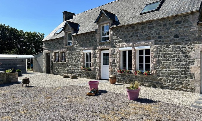 Saint-Alban House | 1200 - House for 5 adults and 2 infants with Spa.