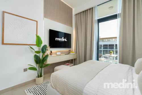 Nad Al Sheba Apartment | 12min from Burj Khalifa - Studio - Azizi Riviera
