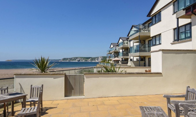 Bigbury-on-Sea Cottage | 13 BURGH ISLAND CAUSEWAY, family friendly in Bigbury-On-Sea