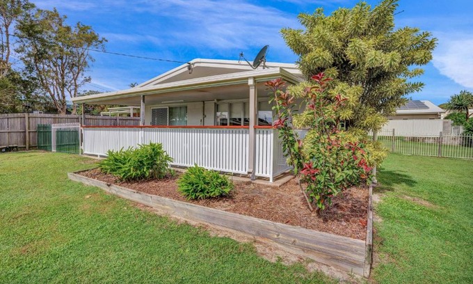 Rainbow Beach House | 13 Indigo Avenue - 'Indigo Sands' - Rainbow Beach