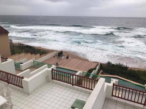 Shaka's Rock Apartment | 13 Skiathos Beachfront Apartment in Shakas Rock