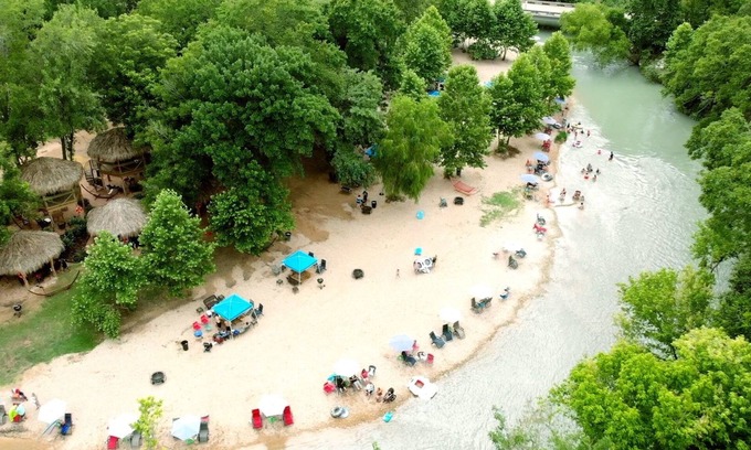 Prairie Lea House | #13 Son's Blue River Camp Glamping Cabin w/1 Queen, 1 Twin