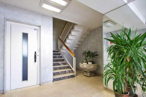 Petit-Saconnex / Servette Apartment | 133 sqm 3 bedroom Apartment in Geneva