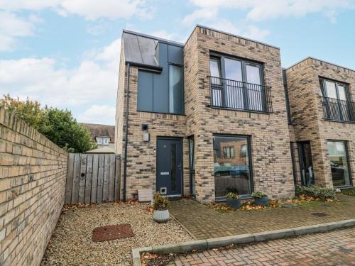 Bonnyrigg House | 14 Old Market Place