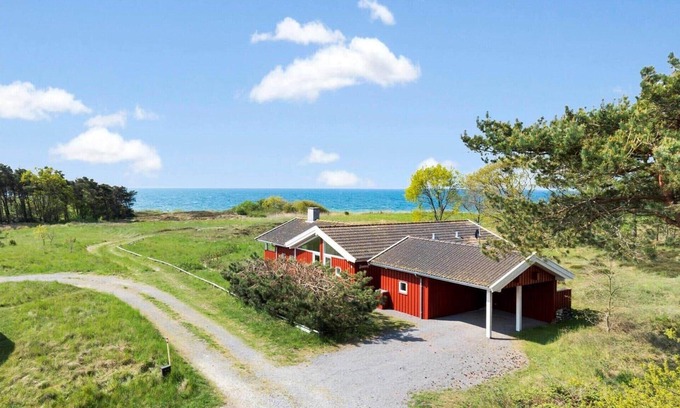 Oster Somarken House | 1416 Aakirkeby - Holsteroddevej 9