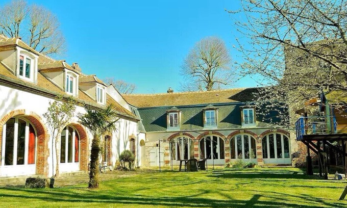 Bailleau-l'Eveque House | 15' from CHARTRES (28) : Historic property, calm and jacuzzi.