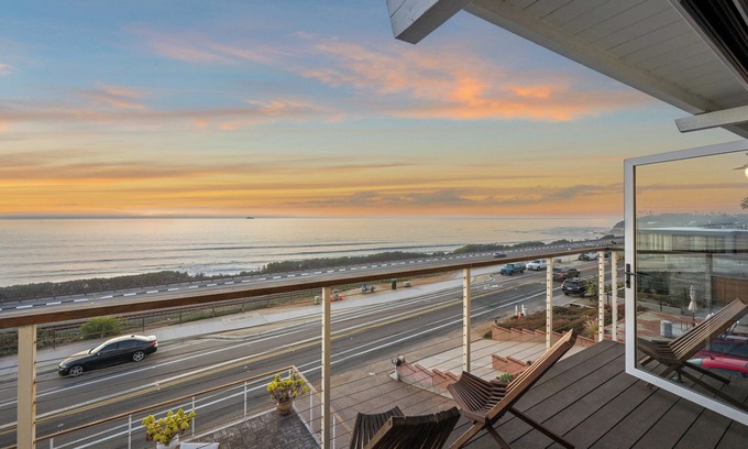 Cardiff-by-the-Sea House | 15% OFF October Stays - Swami's Sunset Beach House