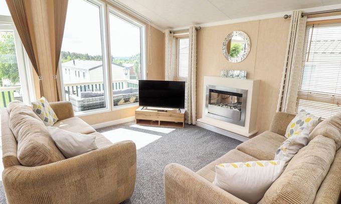 Swarland Cottage | 15 SILVERBIRCH, pet friendly, country holiday cottage in Swarland