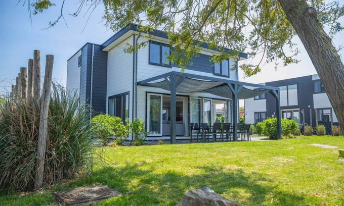Oost-Graftdijk House | 150 m² House ∙ 5 bedrooms ∙ 10 guests