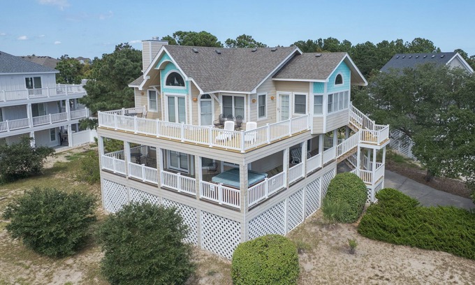 Monteray Shores House | 1544 - Tranquility, Fab Family Vacation Home. Great Location w/Private Pool, Hot Tub & Foosball