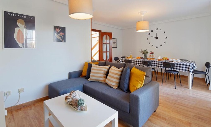 El Pison House | 158A Triplex Rinconin con piscina