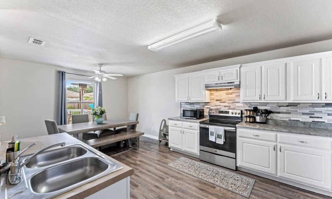 San Antonio House | 15Min to Lackland AFB (House)