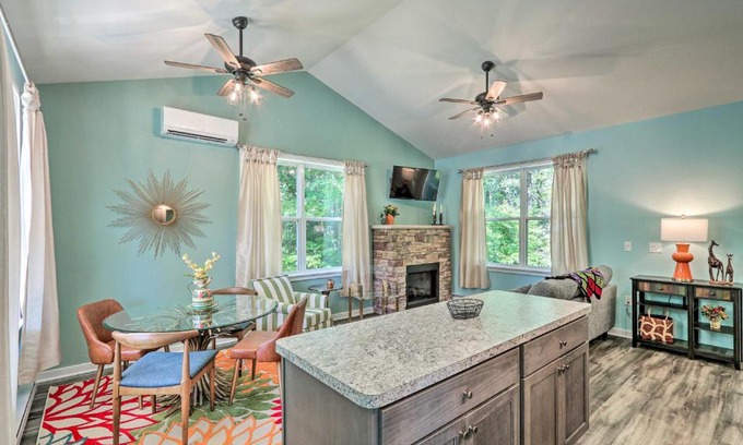 Brodheadsville House | 16 Mi to Ski Slopes! Creekside Poconos Cottage