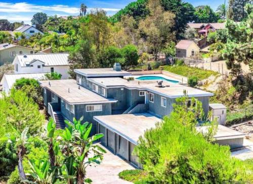 Cardiff-by-the-Sea House | 16 Plus ADU Solana Beach DelMar Fair