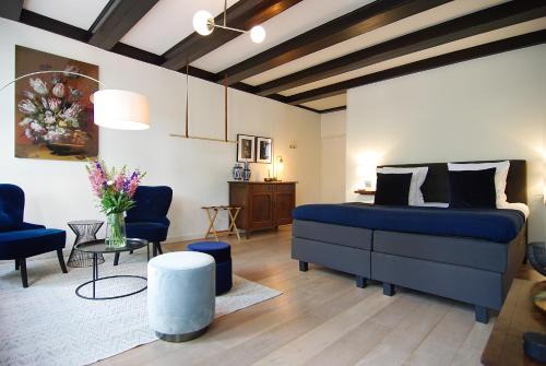 Grachtengordel-West House | 1637: Historic Canal View Suites