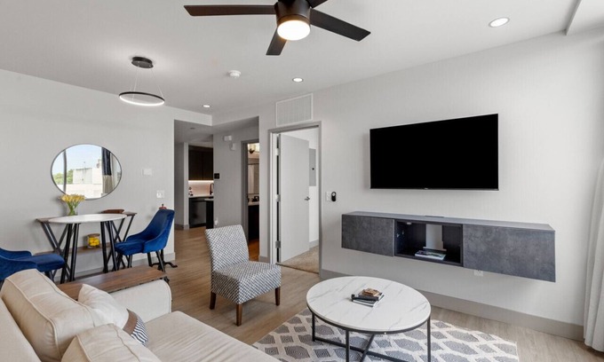 Martin Luther King Condo | 175 LEX - Walk to Rupp Arena Downtown Top Floor