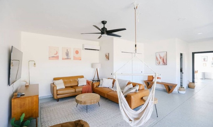 Governmental Mall House | 17th Unit C Garage · Amazing indoor/outdoor Space | Sleeps 8