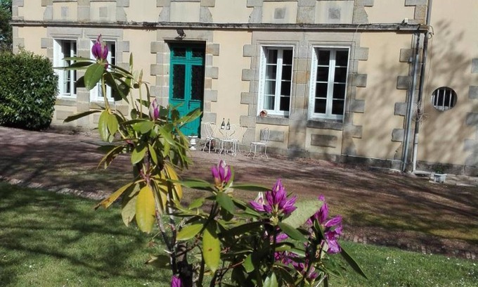 Gipcy Cottage | 19th-century mansion, 5 bedrooms, pets allowed, garden