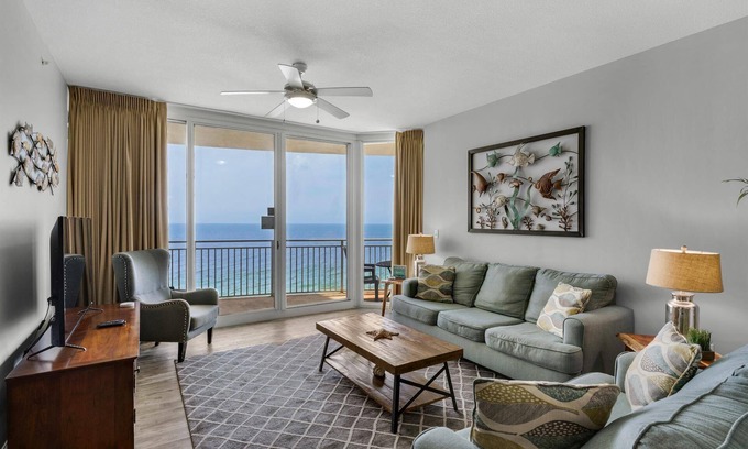 Panama City Beach Condo | 19th-Floor Gulf-Front Corner Retreat at Aqua Resort | Sleeps 8