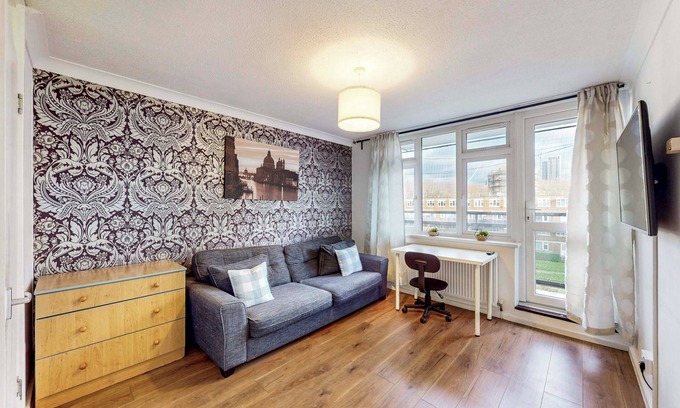 South Bermondsey Apartment | 1Bed Apt - Walking distance to Bermondsey Station