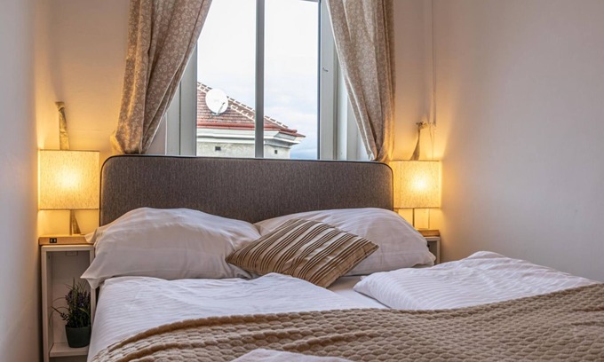 Neulerchenfeld Apartment | 1BR Apt. Urban Oasis by Stadthalle