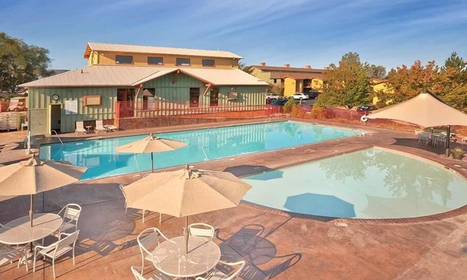 Angels Camp Condo | 1br Unit Vineyards, Forest, & Golfer's Paradise