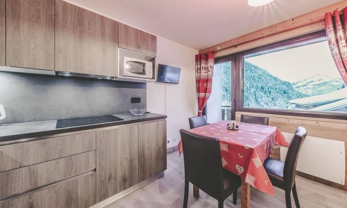 Chatel Apartment | 1st floor, balcony, parking, ski locker, 25m², Châtel